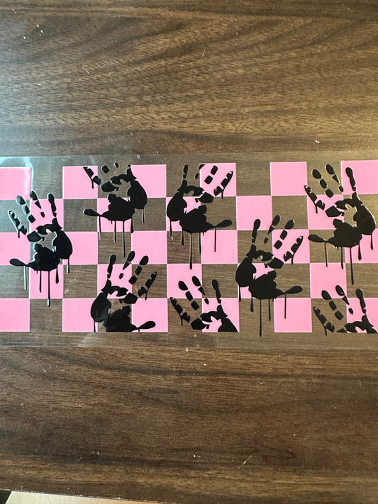 Pink checkered hands